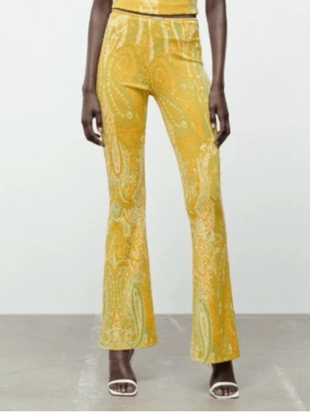 GORGEOUS Zara Yellow & Green Paisley Flared Pants
